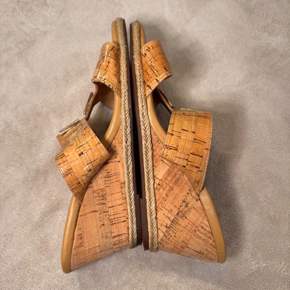 Sofft Cork Wedge Sandals Comfort Slides Heels Gold Buckle Summer Vacation Sz 8.5